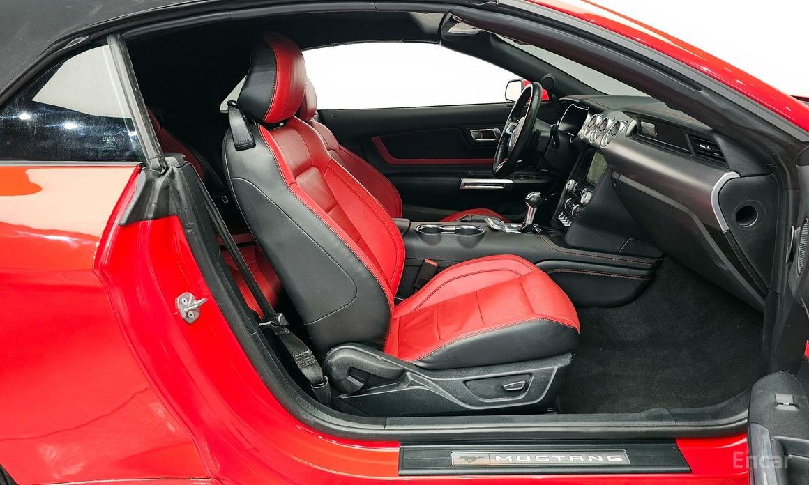 2023 Ford Mustang VI Рестайлинг Convertible с пробегом 37 897 км
