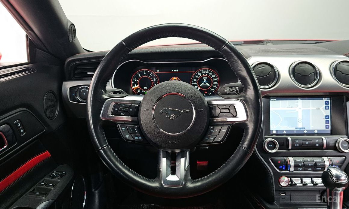2023 Ford Mustang VI Рестайлинг Convertible с пробегом 37 897 км
