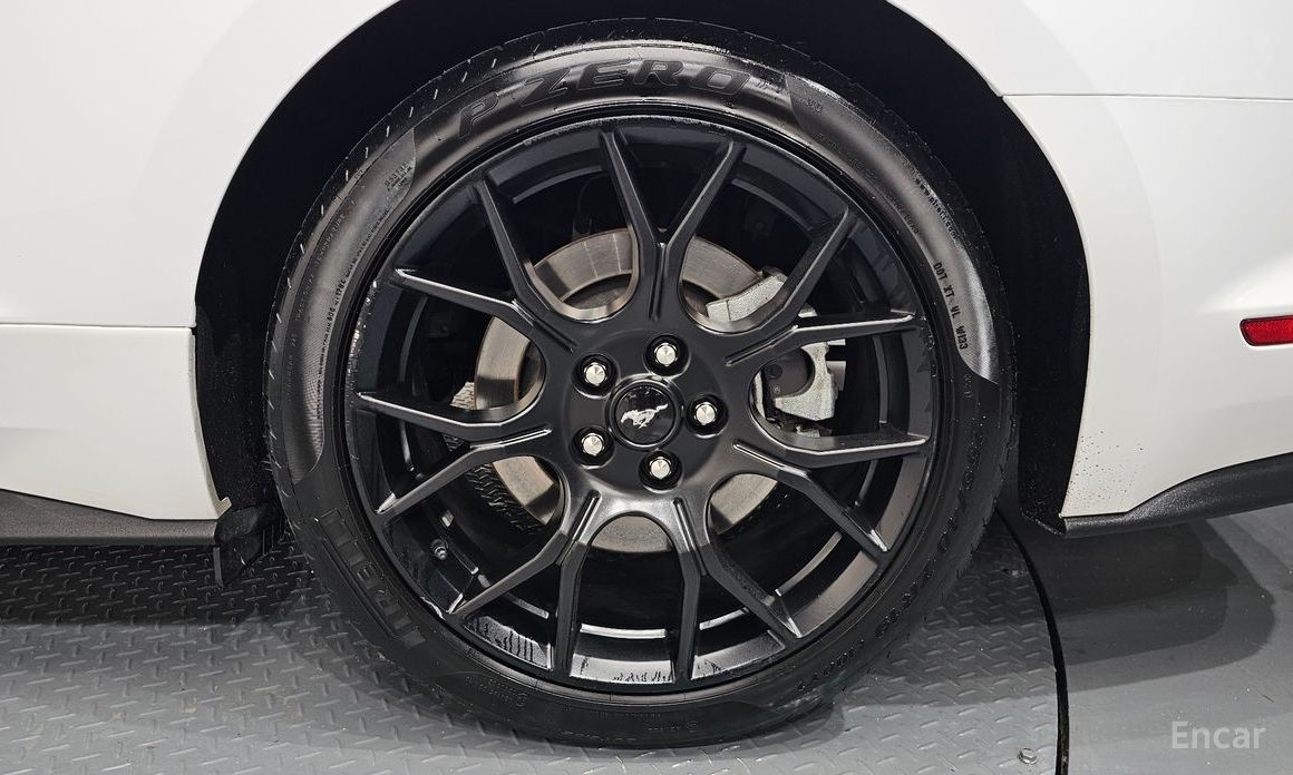 2022 Ford Mustang VI Рестайлинг Coupe с пробегом 39 784 км