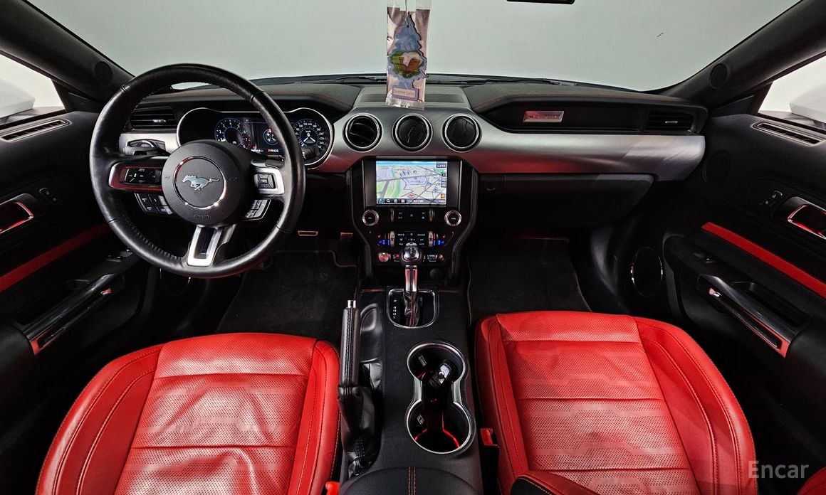 2022 Ford Mustang VI Рестайлинг Coupe с пробегом 39 784 км