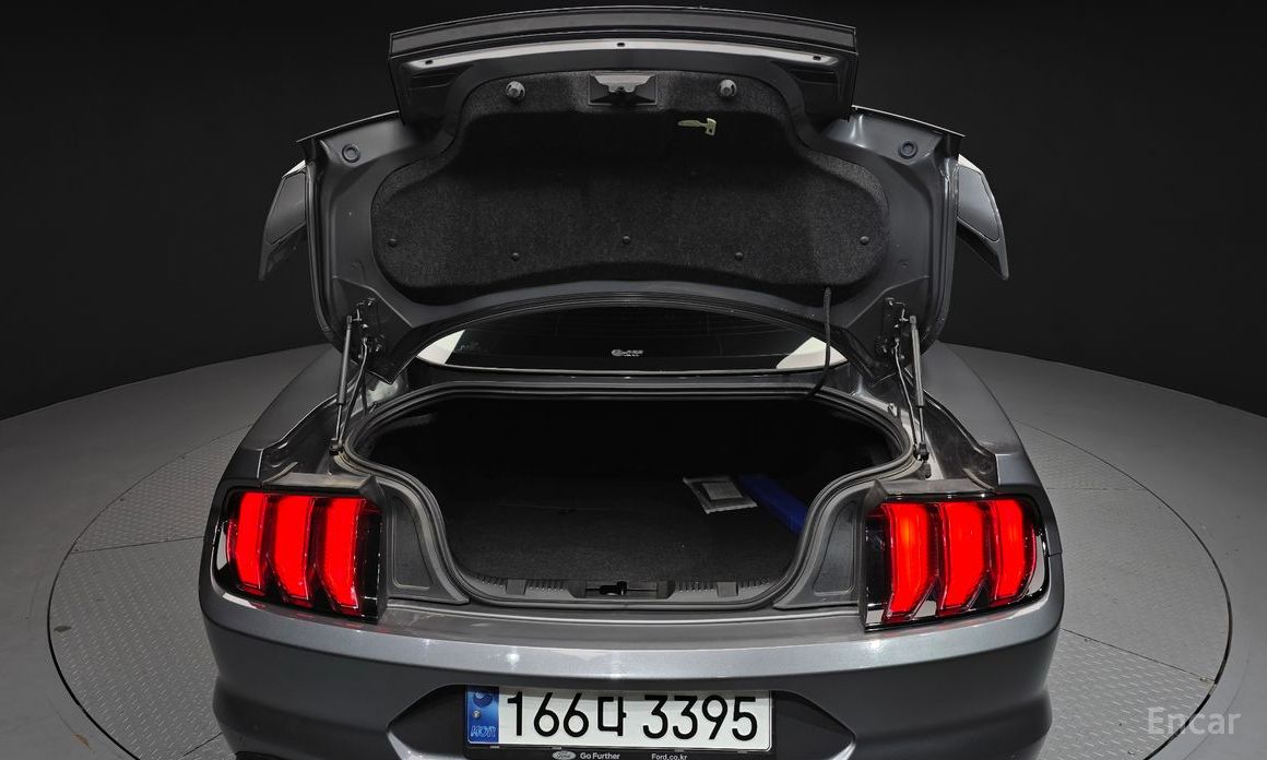 2023 Ford Mustang VI Рестайлинг Coupe с пробегом 19 471 км
