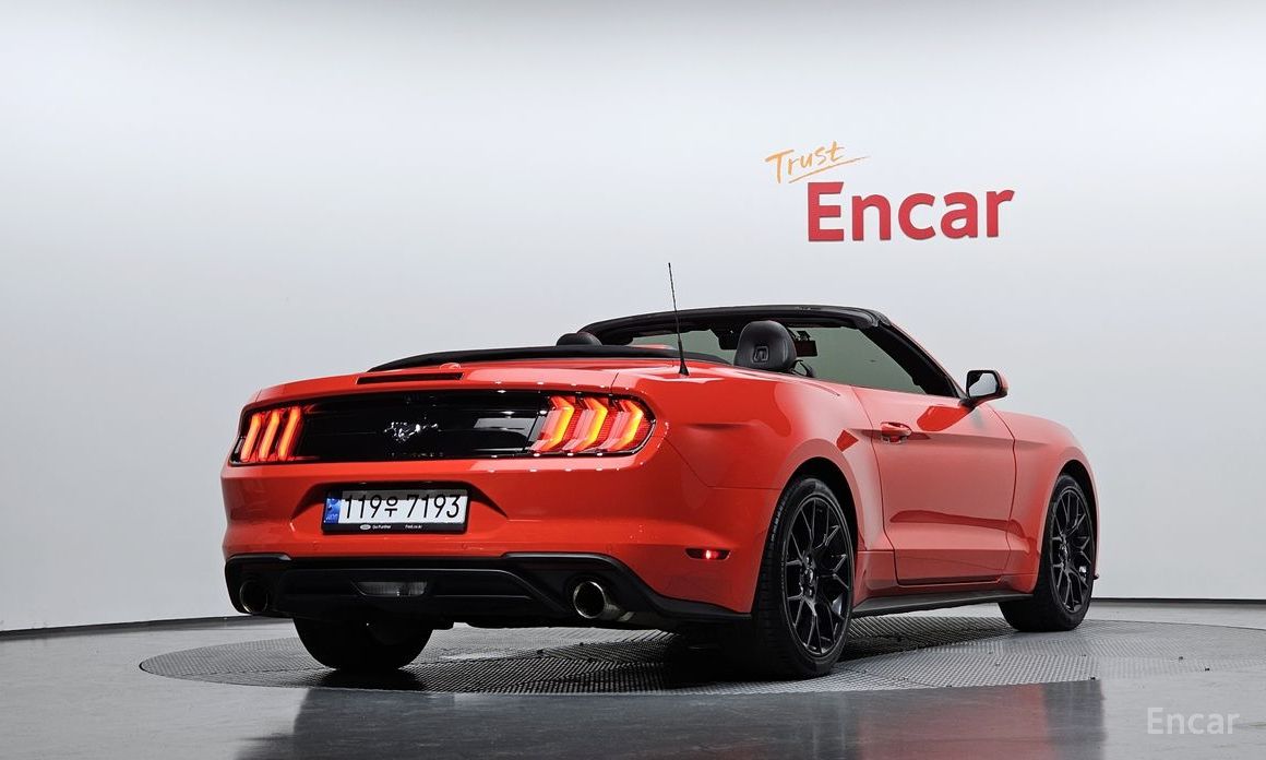 2022 Ford Mustang VI Рестайлинг Convertible с пробегом 47 457 км