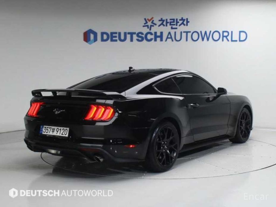 2022 Ford Mustang VI Рестайлинг Coupe с пробегом 49 156 км