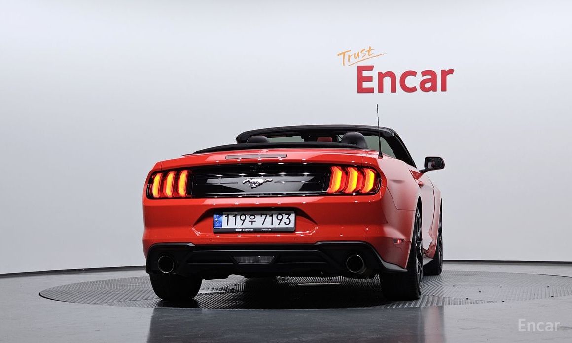 2022 Ford Mustang VI Рестайлинг Convertible с пробегом 47 457 км