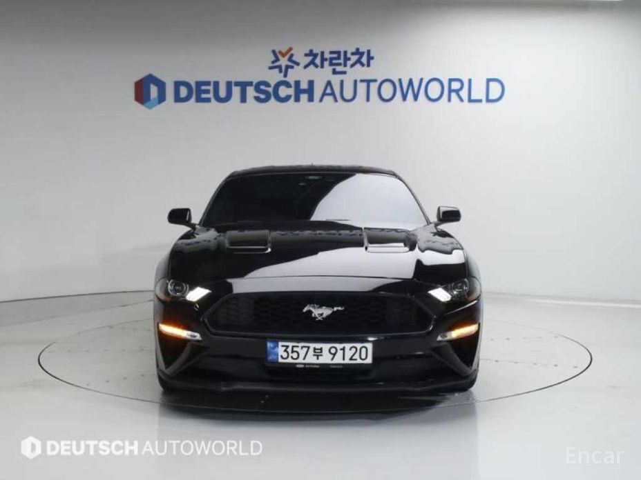 2022 Ford Mustang VI Рестайлинг Coupe с пробегом 49 156 км