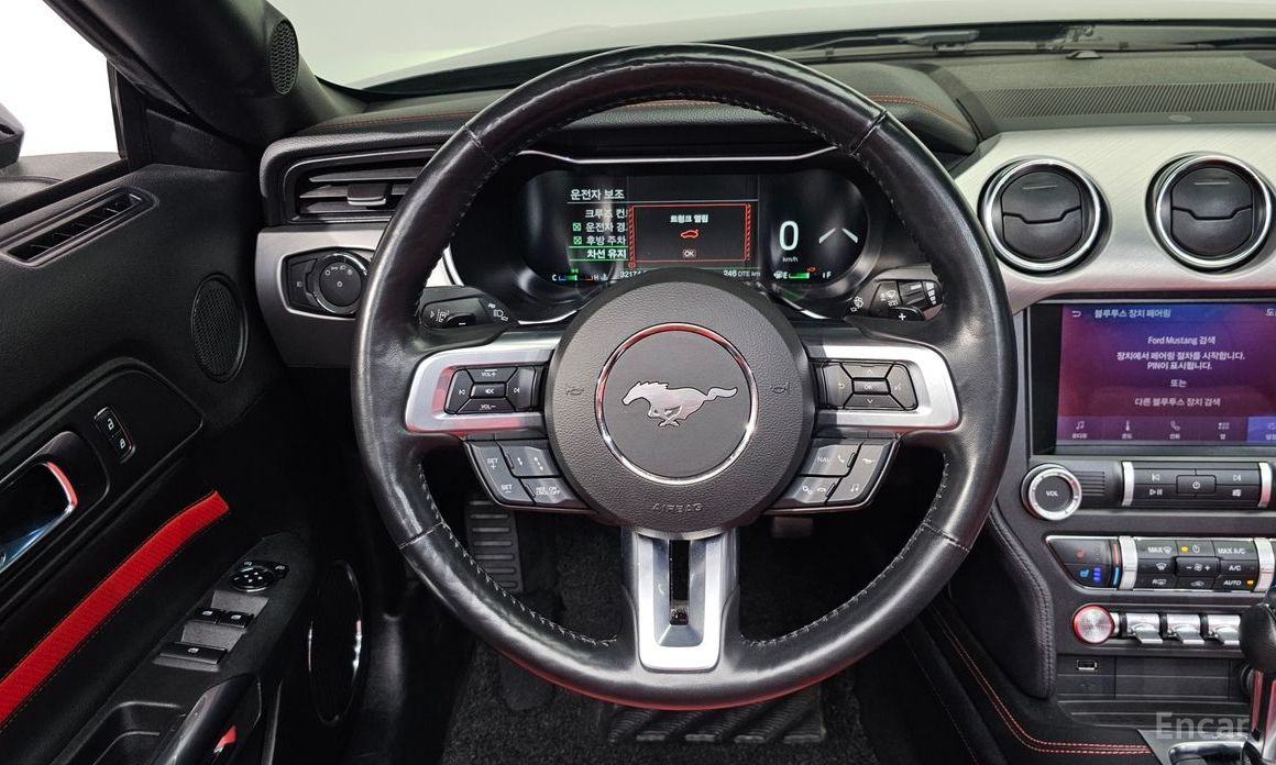 2023 Ford Mustang VI Рестайлинг Convertible с пробегом 32 174 км