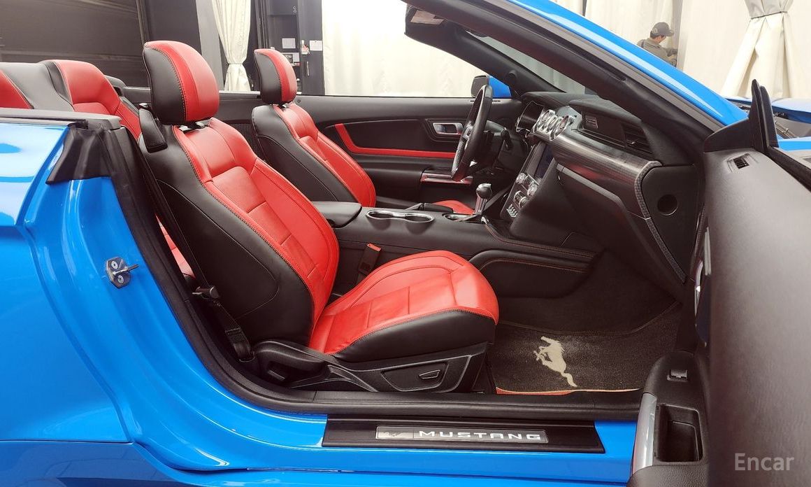 2022 Ford Mustang VI Рестайлинг GT Convertible с пробегом 10 531 км