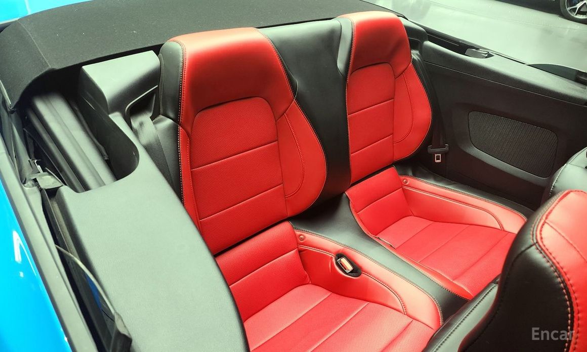 2022 Ford Mustang VI Рестайлинг GT Convertible с пробегом 10 531 км