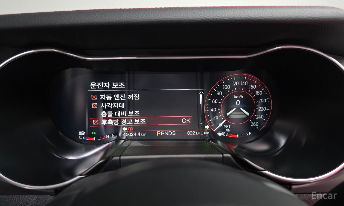 2022 Ford Mustang VI Рестайлинг Convertible с пробегом 45 024 км
