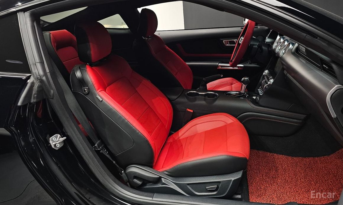 2023 Ford Mustang VI Рестайлинг Coupe с пробегом 19 716 км