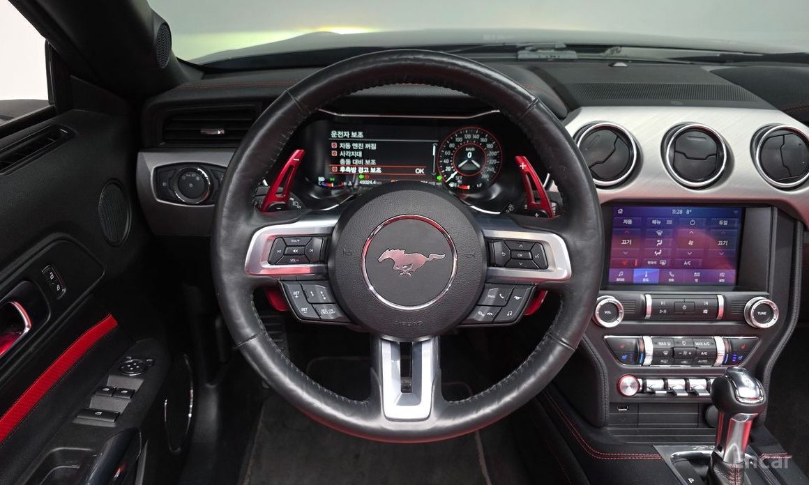 2022 Ford Mustang VI Рестайлинг Convertible с пробегом 45 024 км