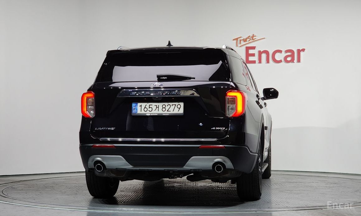 2022 Ford Explorer VI Рестайлинг 2.3 LimIted 4WD с пробегом 57 876 км