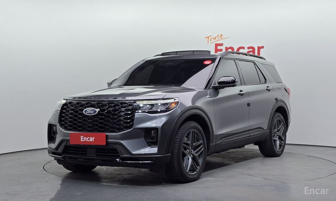 2024 Ford Explorer VI Рестайлинг 2.3 ST-Line 4WD с пробегом 8 885 км