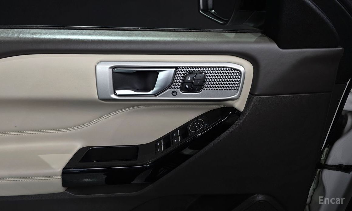2022 Ford Explorer VI Рестайлинг 3.0 Platinum 4WD с пробегом 107 790 км