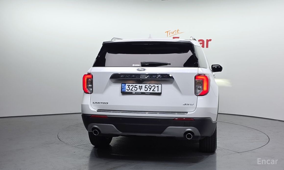 2023 Ford Explorer VI Рестайлинг 2.3 LimIted 4WD с пробегом 19 395 км
