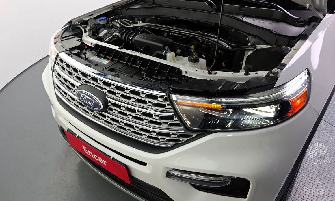 2023 Ford Explorer VI Рестайлинг 2.3 LimIted 4WD с пробегом 19 395 км