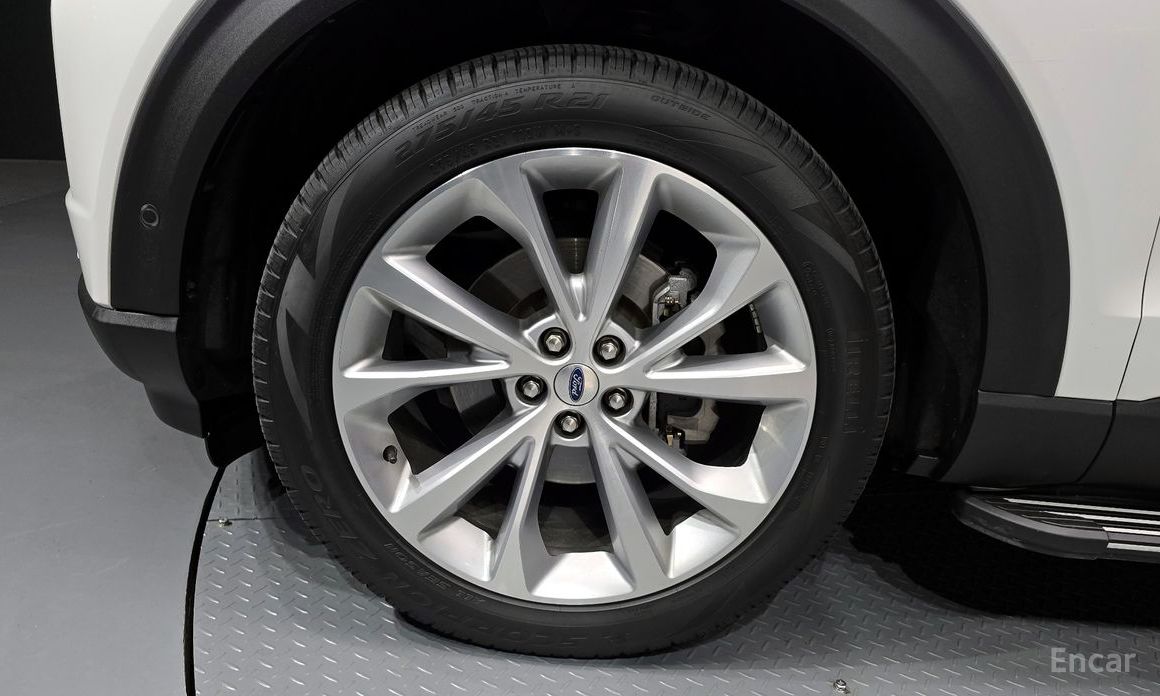 2022 Ford Explorer VI Рестайлинг 3.0 Platinum 4WD с пробегом 31 049 км