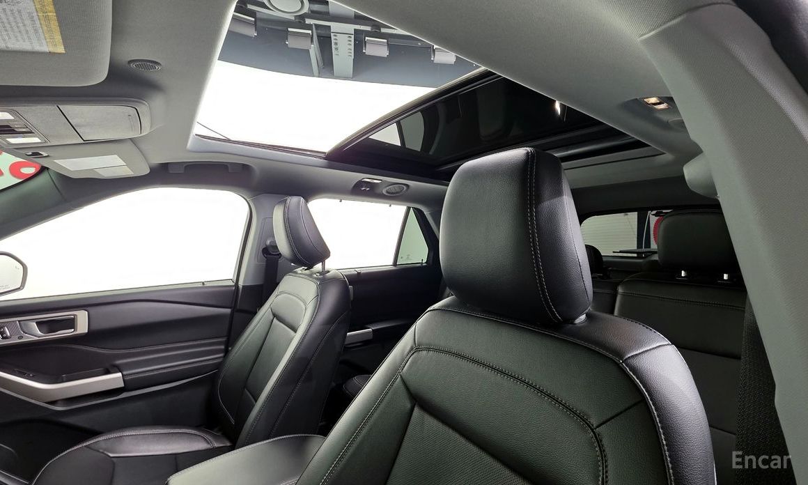 2023 Ford Explorer VI Рестайлинг 2.3 LimIted 4WD с пробегом 19 395 км