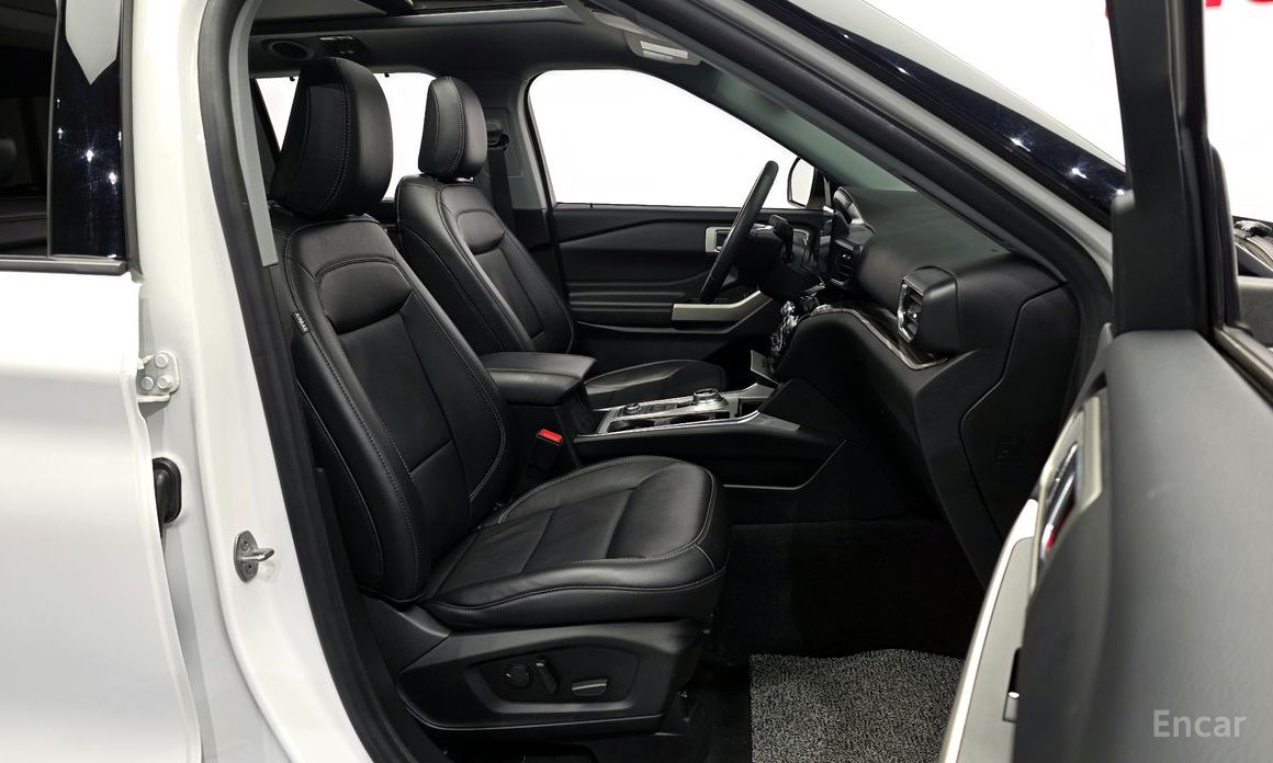 2023 Ford Explorer VI Рестайлинг 2.3 LimIted 4WD с пробегом 14 468 км