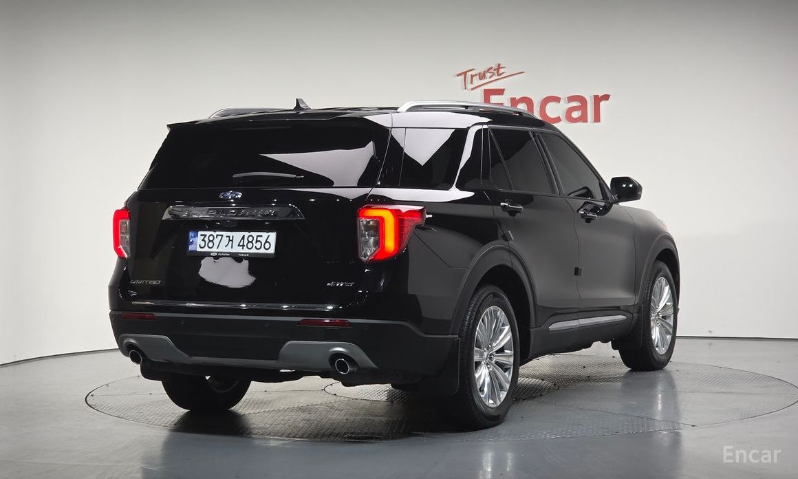 2023 Ford Explorer VI Рестайлинг 2.3 LimIted 4WD с пробегом 10 057 км