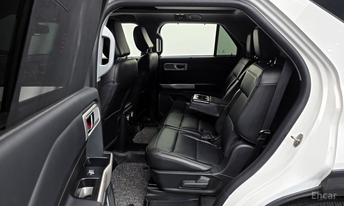 2023 Ford Explorer VI Рестайлинг 2.3 LimIted 4WD с пробегом 19 395 км