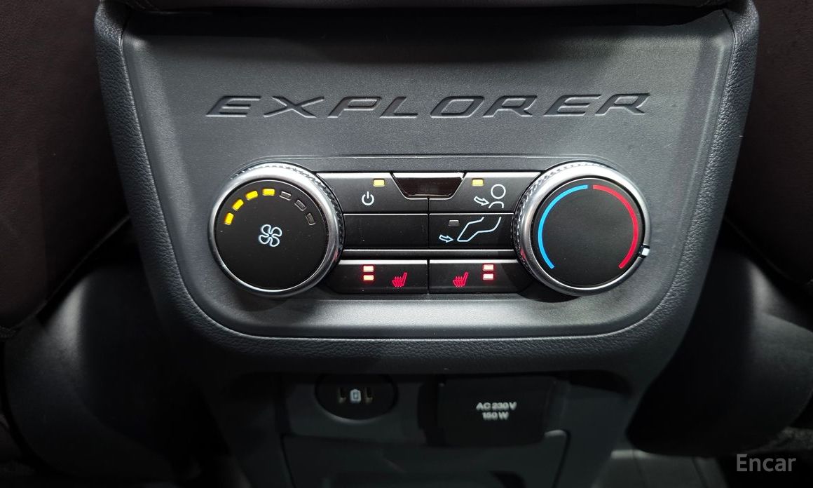 2024 Ford Explorer VI Рестайлинг 2.3 Platinum 4WD с пробегом 9 061 км