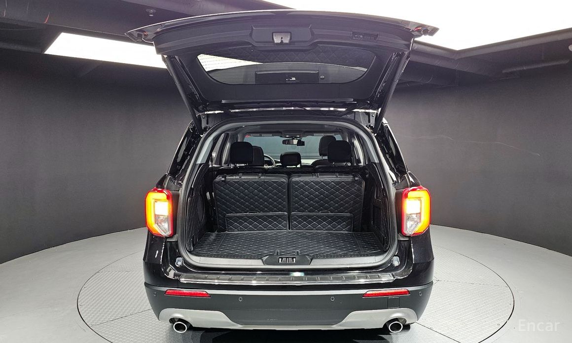 2022 Ford Explorer VI Рестайлинг 2.3 LimIted 4WD с пробегом 49 567 км