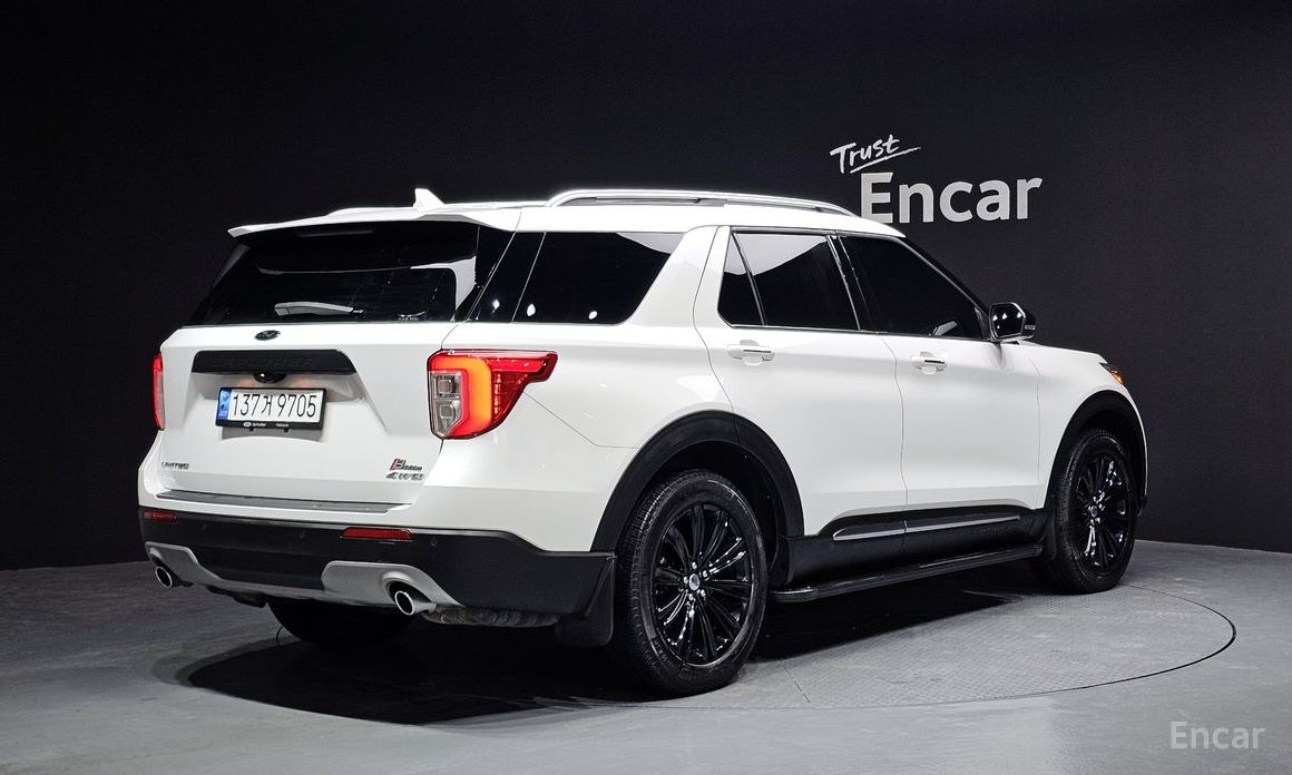 2022 Ford Explorer VI Рестайлинг 2.3 LimIted 4WD с пробегом 18 637 км