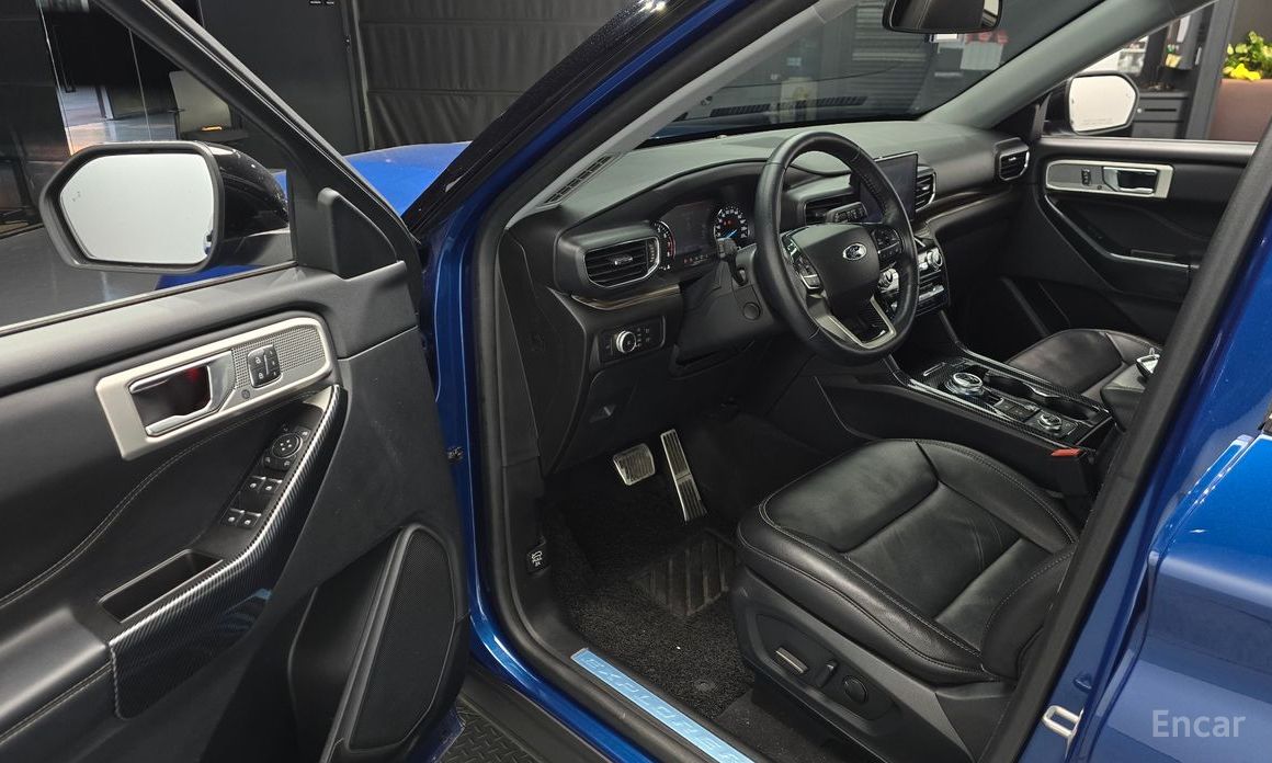2022 Ford Explorer VI Рестайлинг 2.3 LimIted 4WD с пробегом 27 607 км