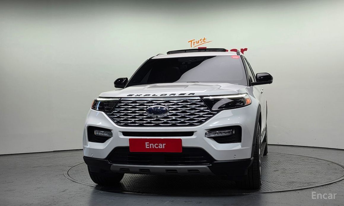 2022 Ford Explorer VI Рестайлинг 3.0 Platinum 4WD с пробегом 67 558 км