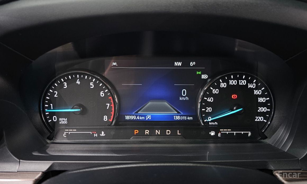 2023 Ford Explorer VI Рестайлинг 2.3 LimIted 4WD с пробегом 18 199 км