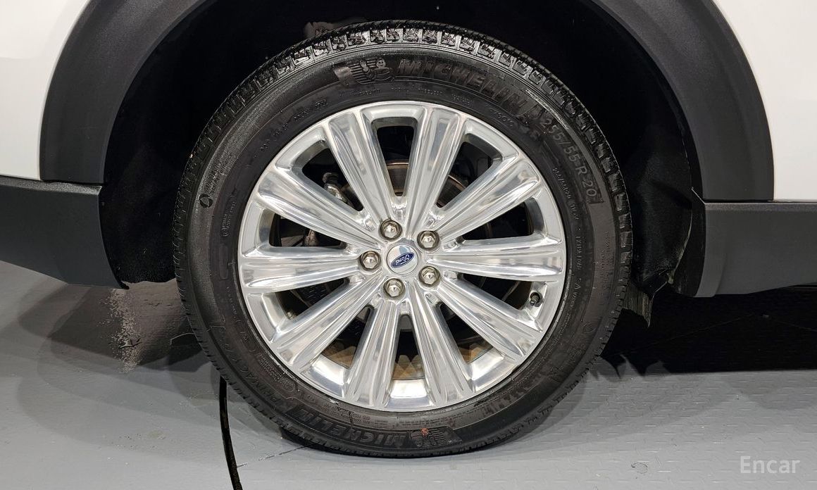 2022 Ford Explorer VI Рестайлинг 2.3 LimIted 4WD с пробегом 17 164 км
