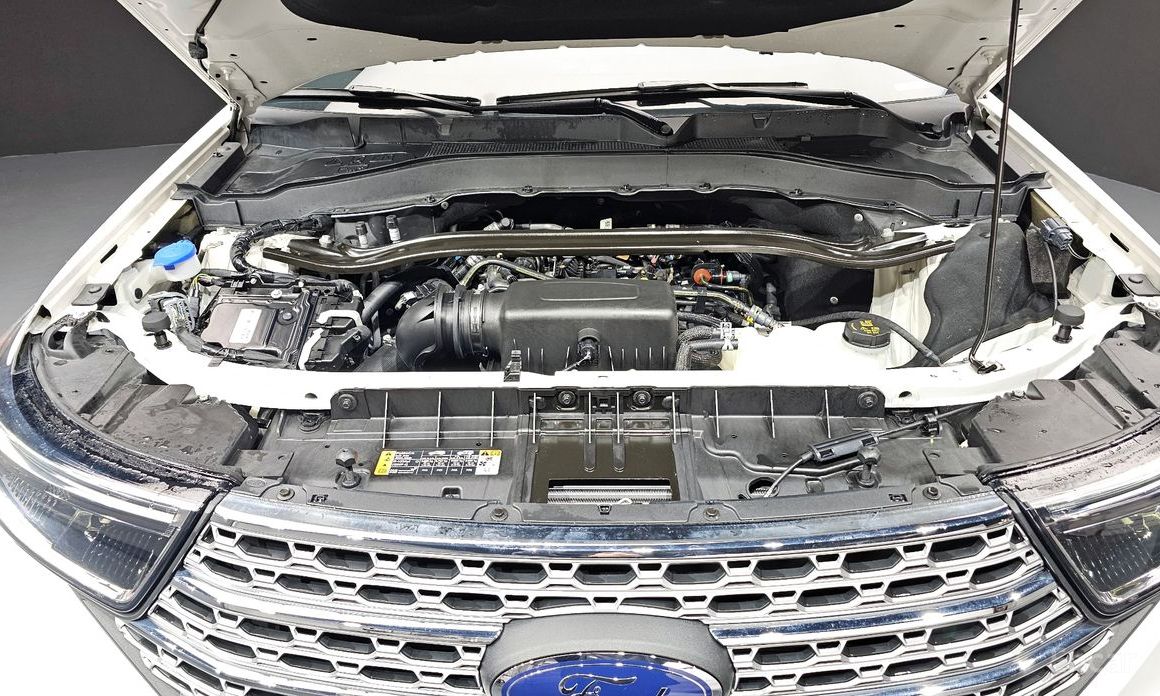 2022 Ford Explorer VI Рестайлинг 2.3 LimIted 4WD с пробегом 17 164 км