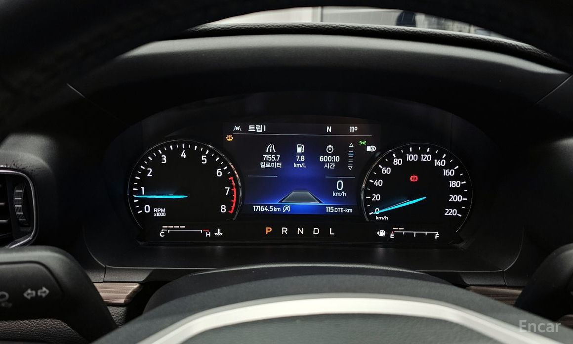 2022 Ford Explorer VI Рестайлинг 2.3 LimIted 4WD с пробегом 17 164 км