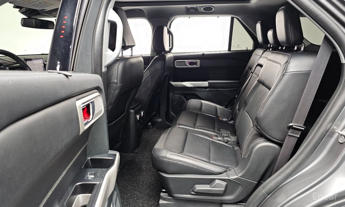 2023 Ford Explorer VI Рестайлинг 2.3 LimIted 4WD с пробегом 18 199 км