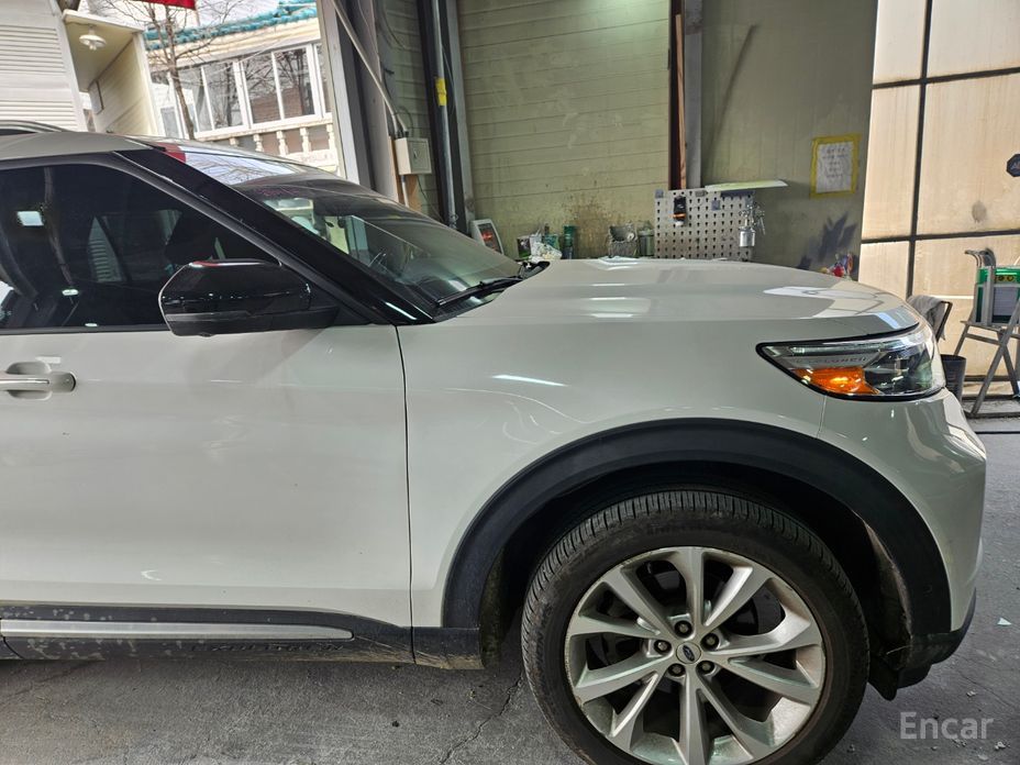 2022 Ford Explorer VI Рестайлинг 3.0 Platinum 4WD с пробегом 79 000 км