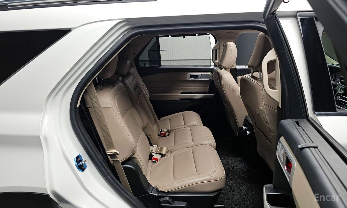 2022 Ford Explorer VI Рестайлинг 2.3 LimIted 4WD с пробегом 54 462 км