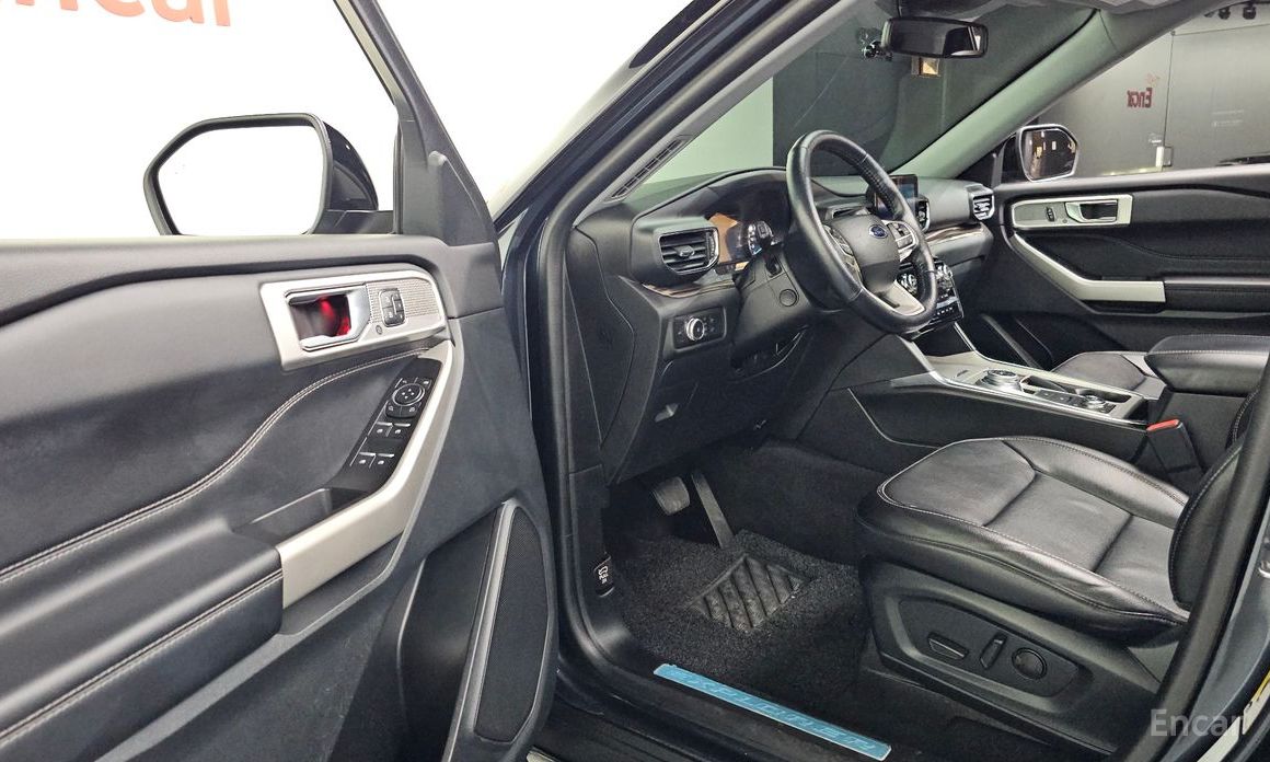 2022 Ford Explorer VI Рестайлинг 2.3 LimIted 4WD с пробегом 43 531 км