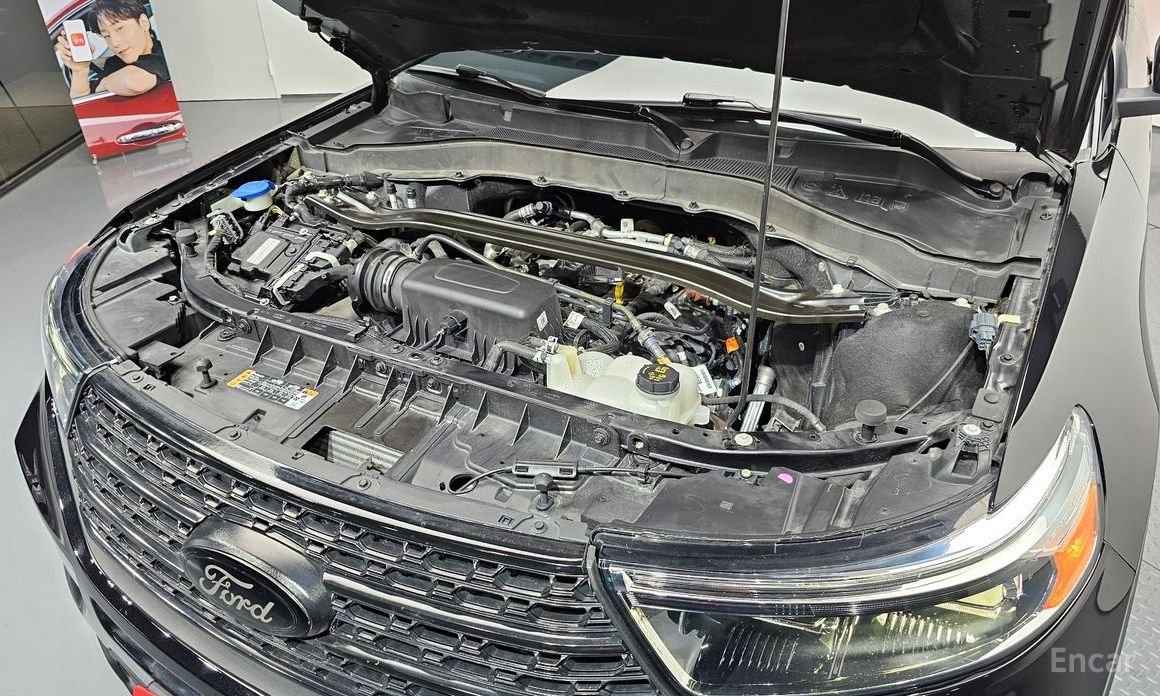 2022 Ford Explorer VI Рестайлинг 2.3 LimIted 4WD с пробегом 44 993 км