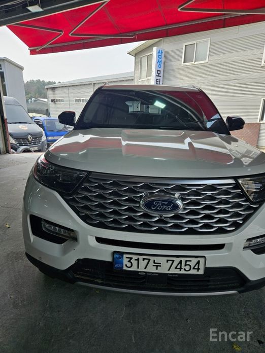 2022 Ford Explorer VI Рестайлинг 3.0 Platinum 4WD с пробегом 79 000 км