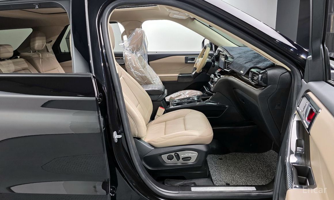 2022 Ford Explorer VI Рестайлинг 2.3 LimIted 4WD с пробегом 44 993 км