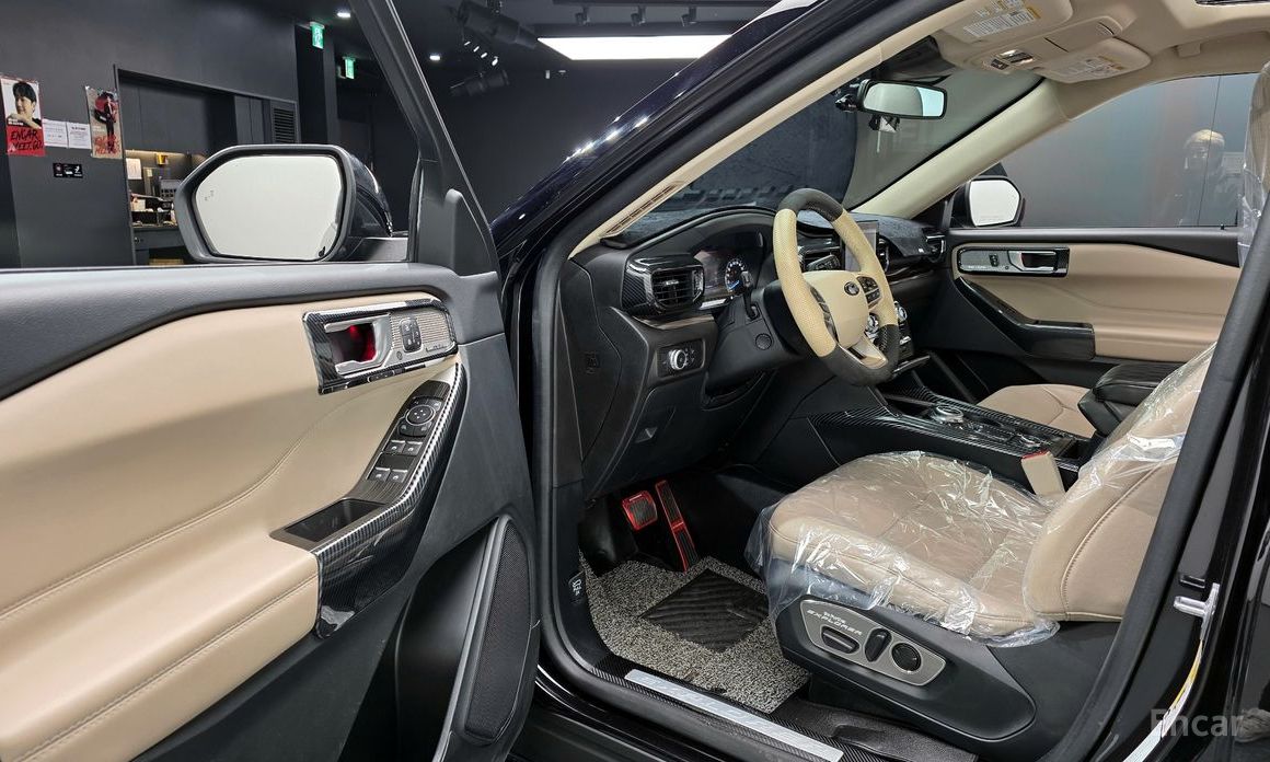 2022 Ford Explorer VI Рестайлинг 2.3 LimIted 4WD с пробегом 44 993 км