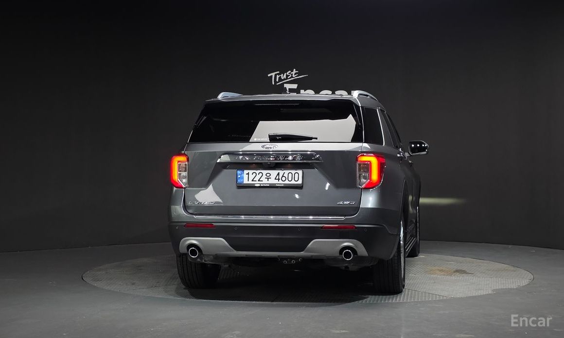 2023 Ford Explorer VI Рестайлинг 2.3 LimIted 4WD с пробегом 12 717 км
