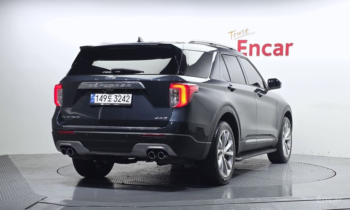 2022 Ford Explorer VI Рестайлинг 3.0 Platinum 4WD с пробегом 14 475 км