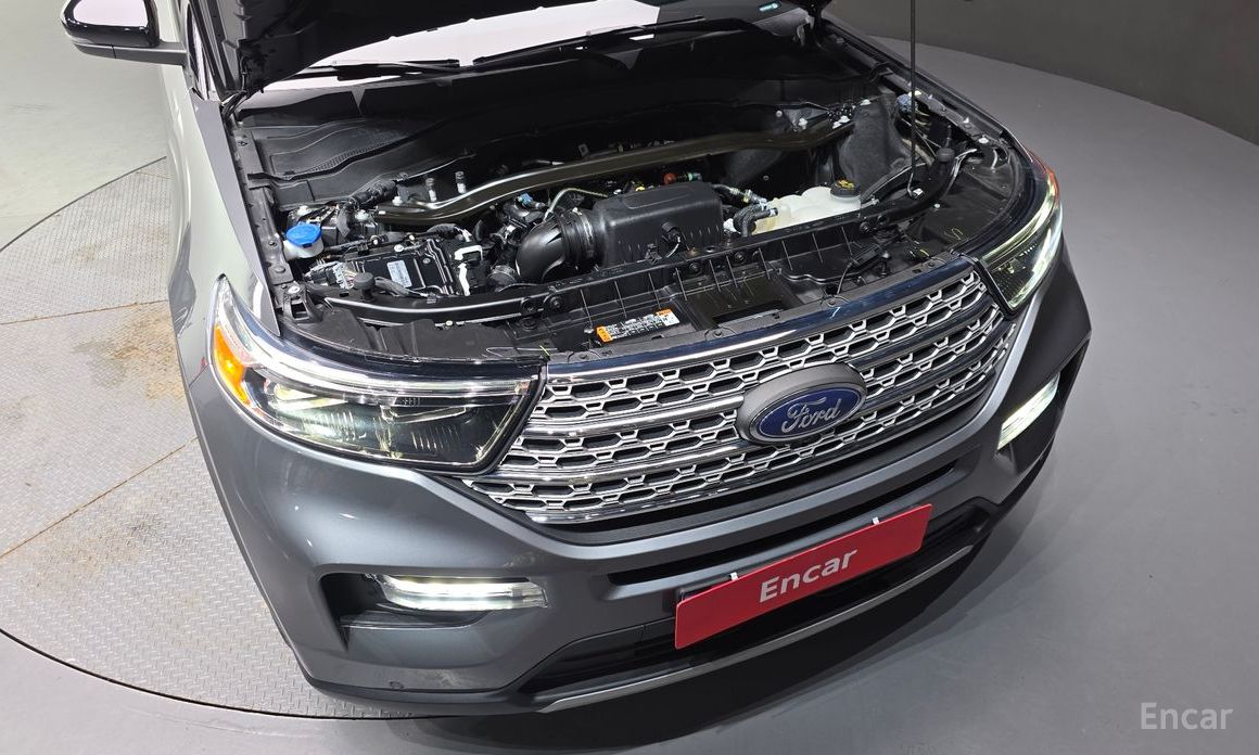 2023 Ford Explorer VI Рестайлинг 2.3 LimIted 4WD с пробегом 12 717 км