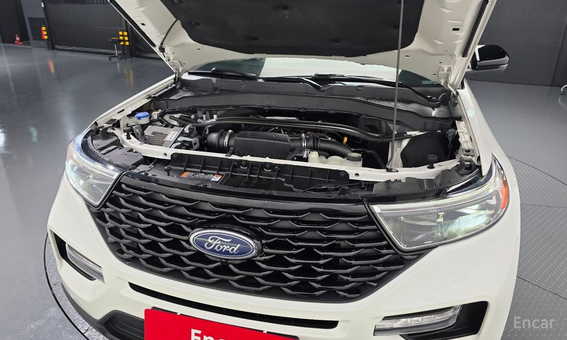 2022 Ford Explorer VI Рестайлинг 3.0 Platinum 4WD с пробегом 28 571 км