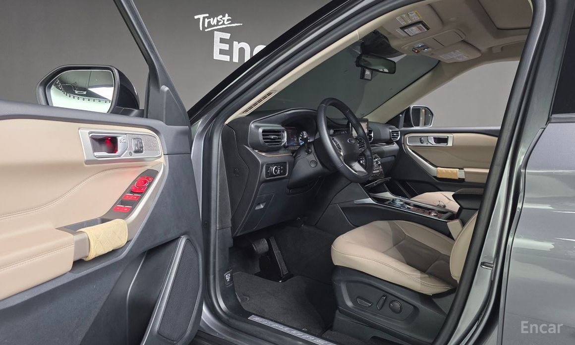 2023 Ford Explorer VI Рестайлинг 2.3 LimIted 4WD с пробегом 12 717 км
