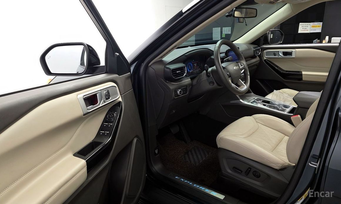 2022 Ford Explorer VI Рестайлинг 3.0 Platinum 4WD с пробегом 14 475 км