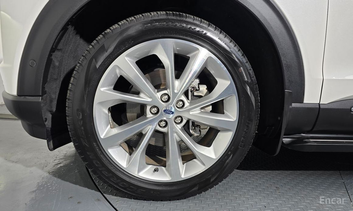2023 Ford Explorer VI Рестайлинг 3.0 Platinum 4WD с пробегом 16 055 км