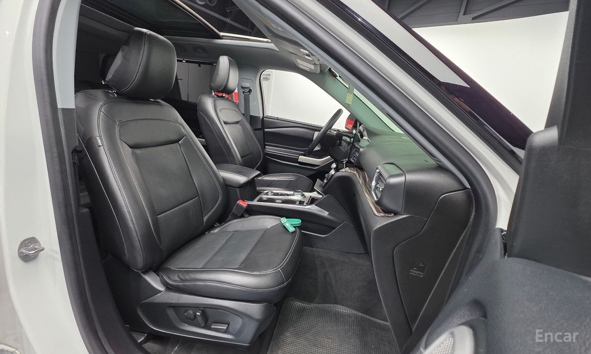 2022 Ford Explorer VI Рестайлинг 2.3 LimIted 4WD с пробегом 60 704 км